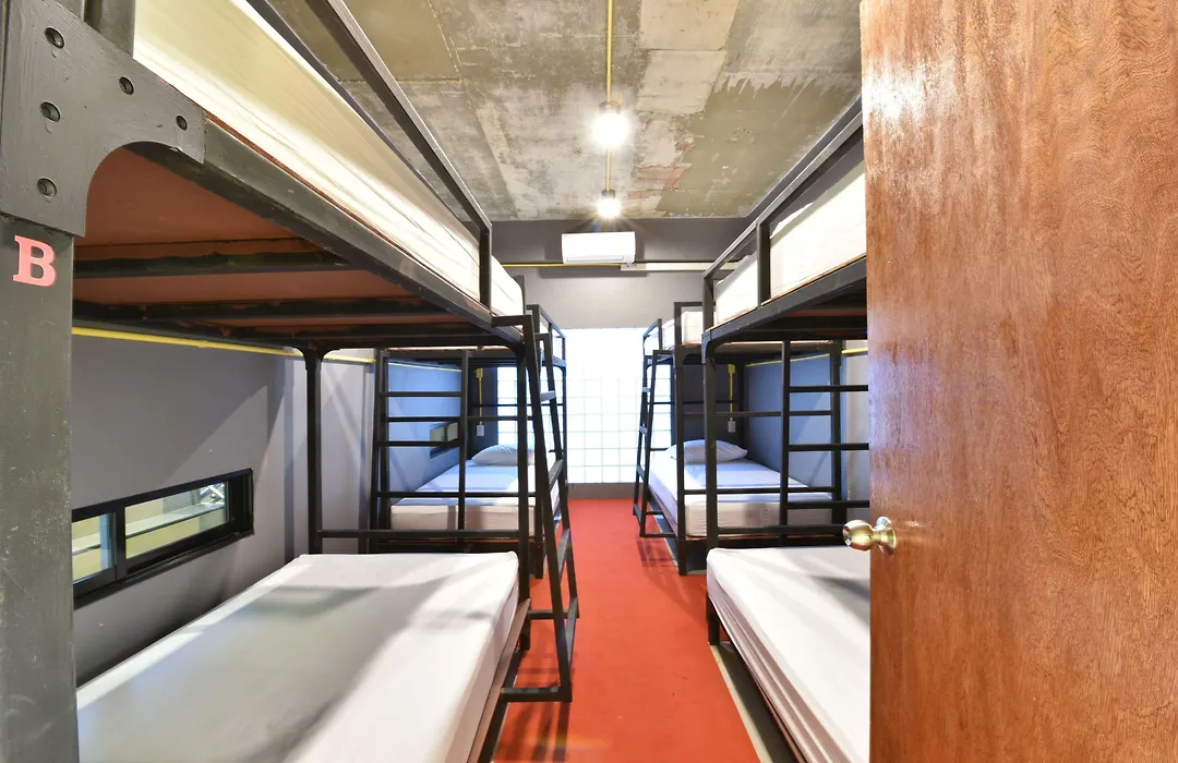 248 Street Hostel-1