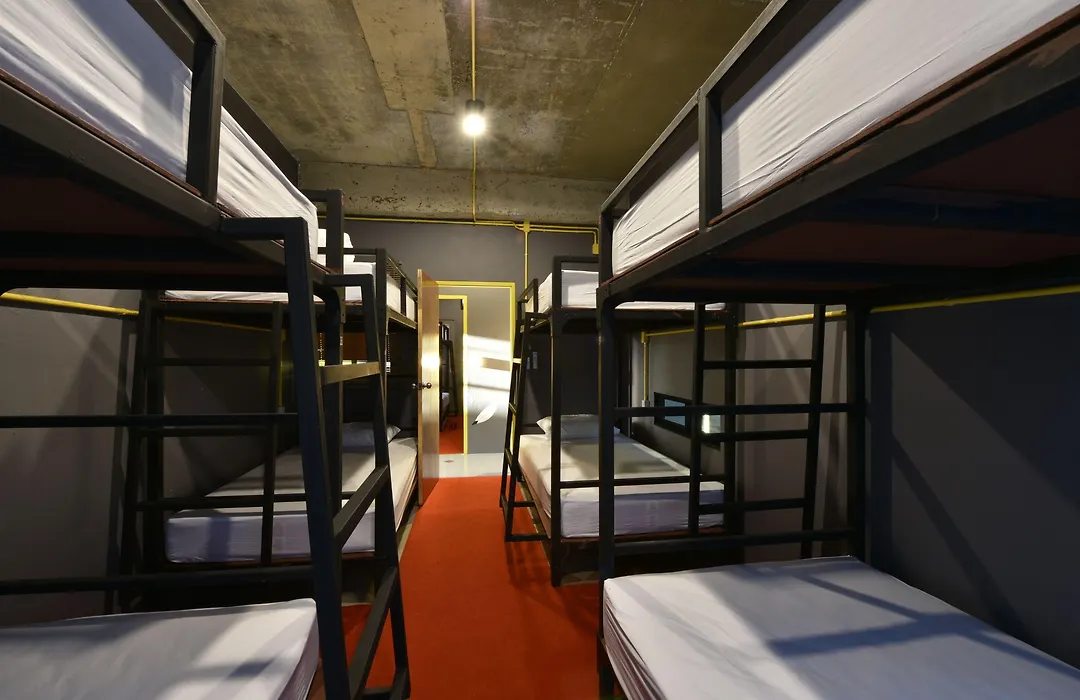 248 Street Hostel-1